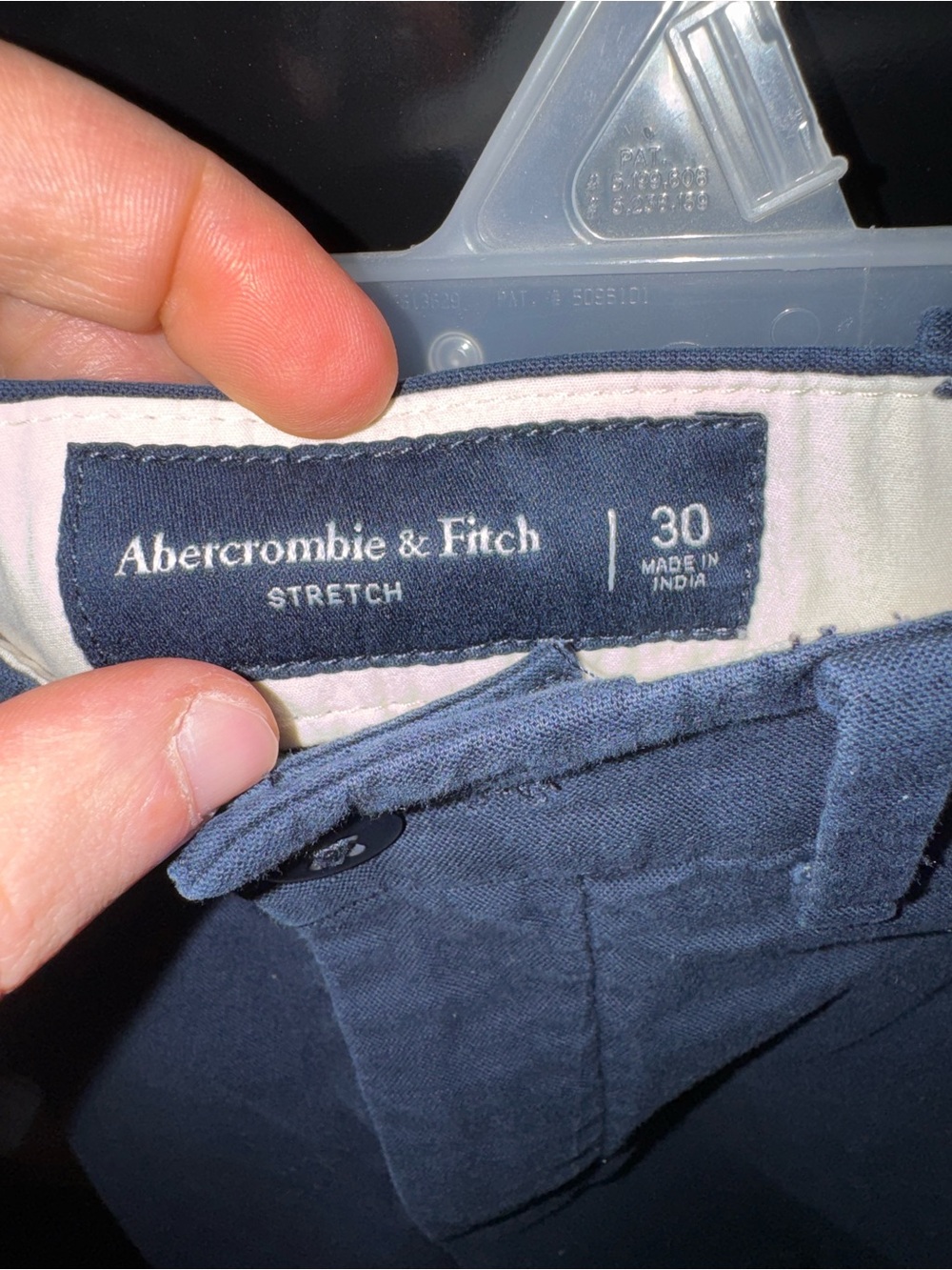 Abercrombie & Fitch Men's Navy Flat-Front Cotton Shorts Waist 30 - Picture 2 of 3